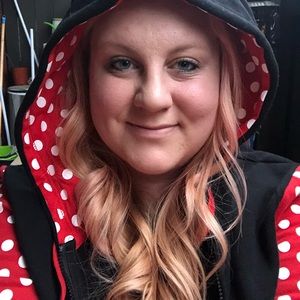 Meet your Posher, Courtney